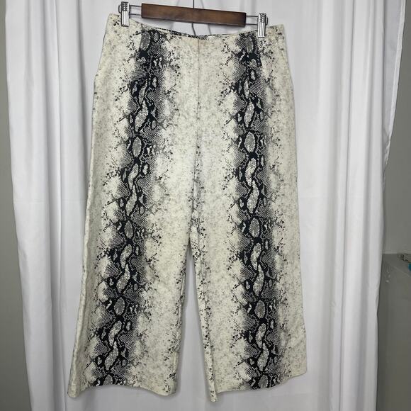 Gianni Bini women's M wide legged slacks pants trousers white black snakeskin - Picture 13 of 16
